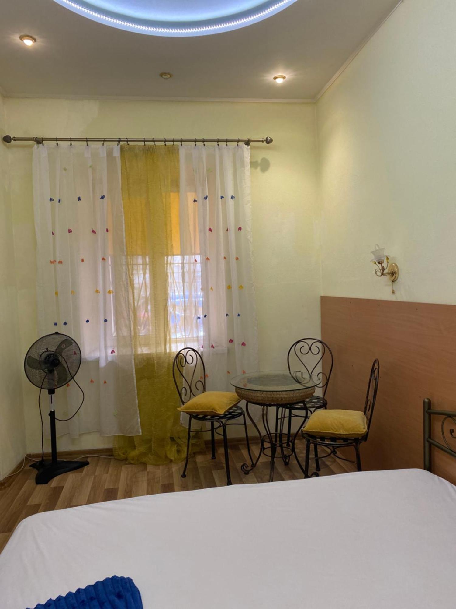 Aleksandr Apartment Odesa Exterior photo